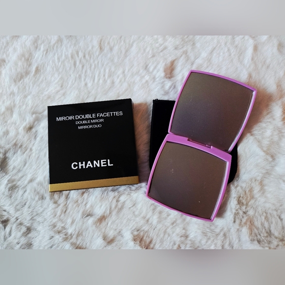 CHANEL Lavender Double Mirror With Box - Picture 3 of 5